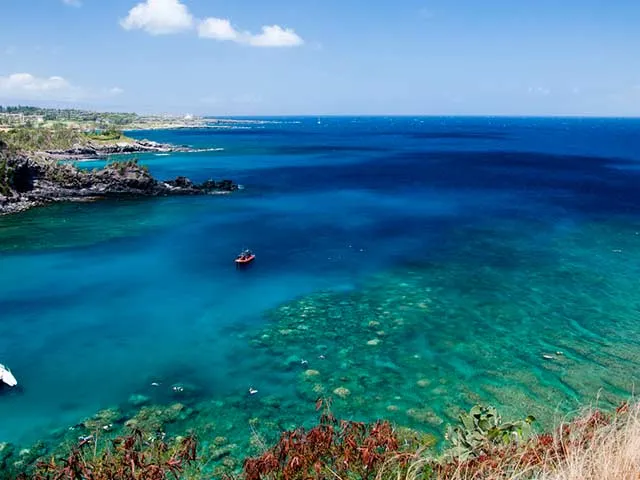 640x480_hawaii_cruise_maui1