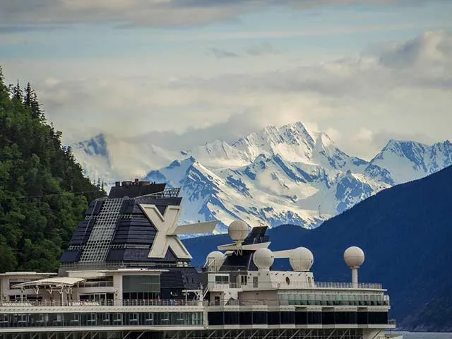 Detail_CruiseAlaska_NCLBliss_skagway3