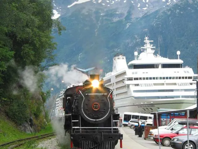 Detail_CruiseAlaska_NCLBliss_skagway4