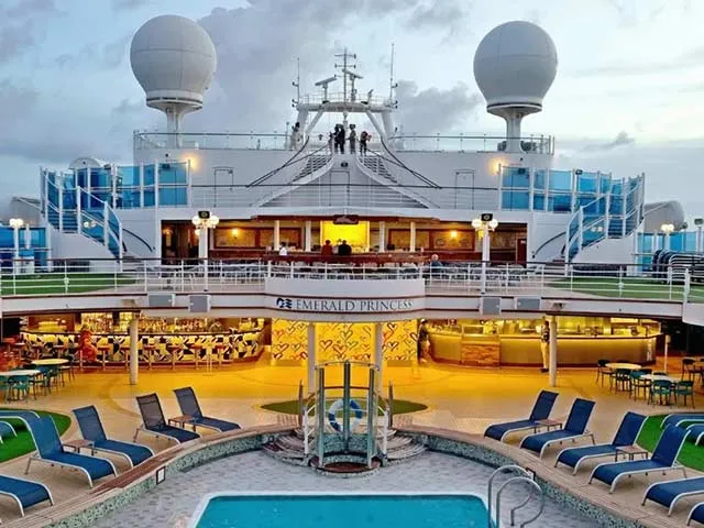 Detail_Cruise_Hawaii_Princess_Emrald8